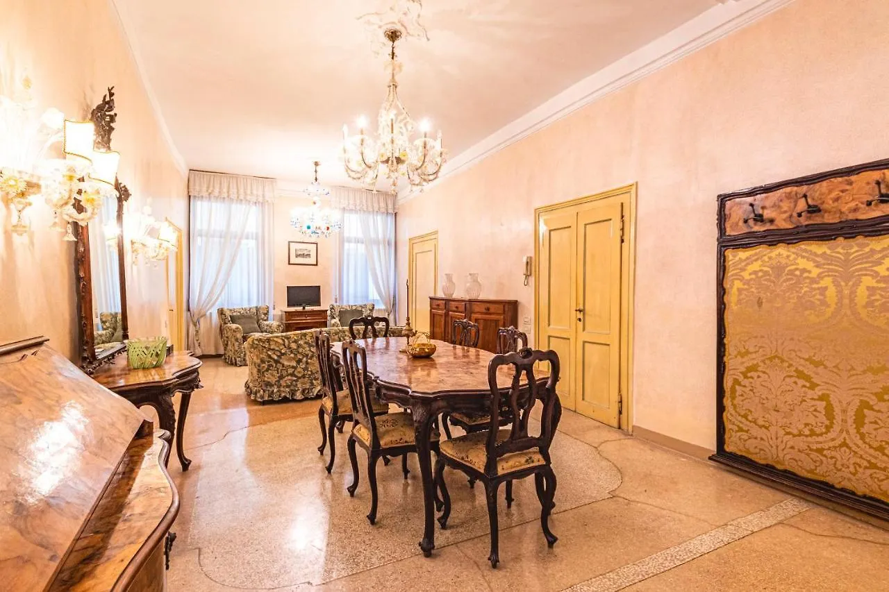 Appartamento CASA VESCOVO, free Wi-Fi near San Marco Square Venezia