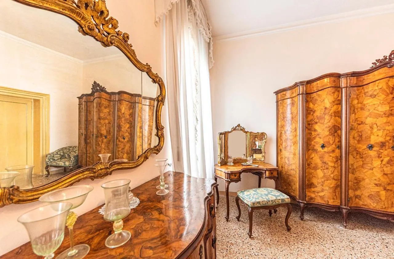 Appartamento CASA VESCOVO, free Wi-Fi near San Marco Square Venezia