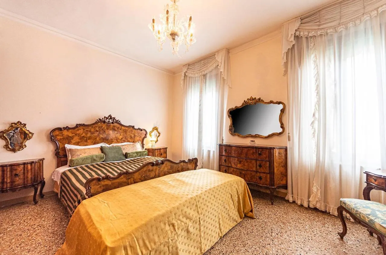 Appartamento CASA VESCOVO, free Wi-Fi near San Marco Square Venezia